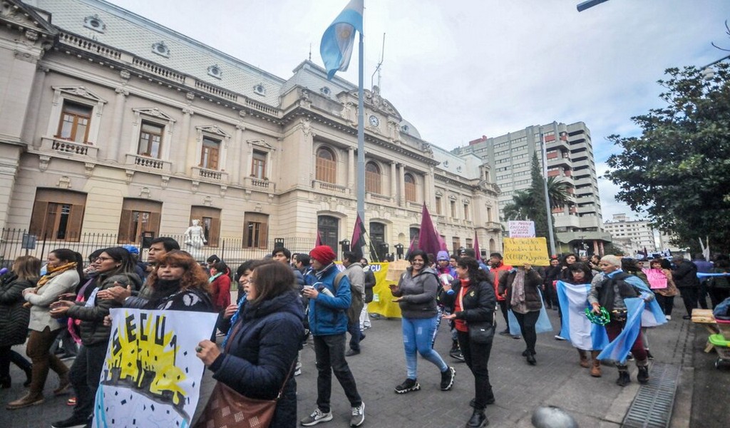 Masiva movilización en Jujuy por salarios y contra la criminalización de la protesta social