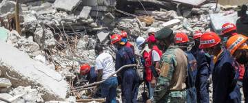 Crece la cifra de víctimas del terremoto en Haití: al menos 1297 muertos y 5700 heridos