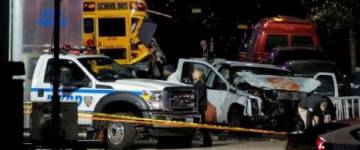 Embistió con una camioneta en una procesión: 5 muertos y 40 heridos
