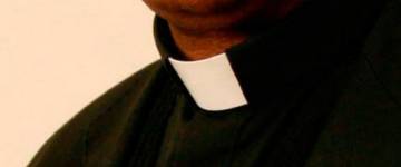 Se requirió juicio para el sacerdote Carlos Fernando Páez por abuso sexual