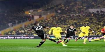 Di María brilló con un “hat- trick” y un gol de antología en la Europa League