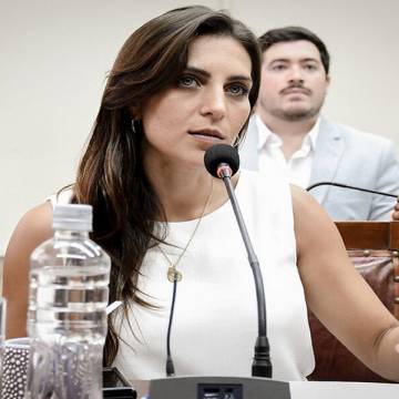 Invitan a funcionarias municipales a fin de tomar conocimiento sobre la contratación de empresas de consultoría