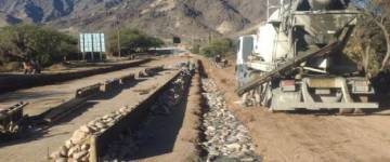 Continúan las obras de pavimentación de dos tramos de la ruta nacional 40