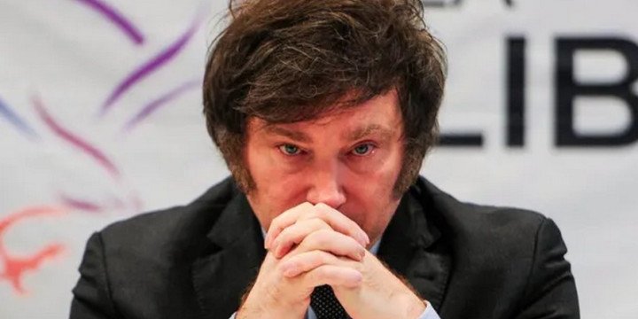 Milei se desploma: 7 puntos menos de imagen en un mes