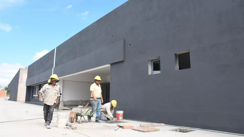 Del sueño a las aulas: la Escuela Técnica Nikola Tesla supera el 90% de avance y se prepara para transformar la región 