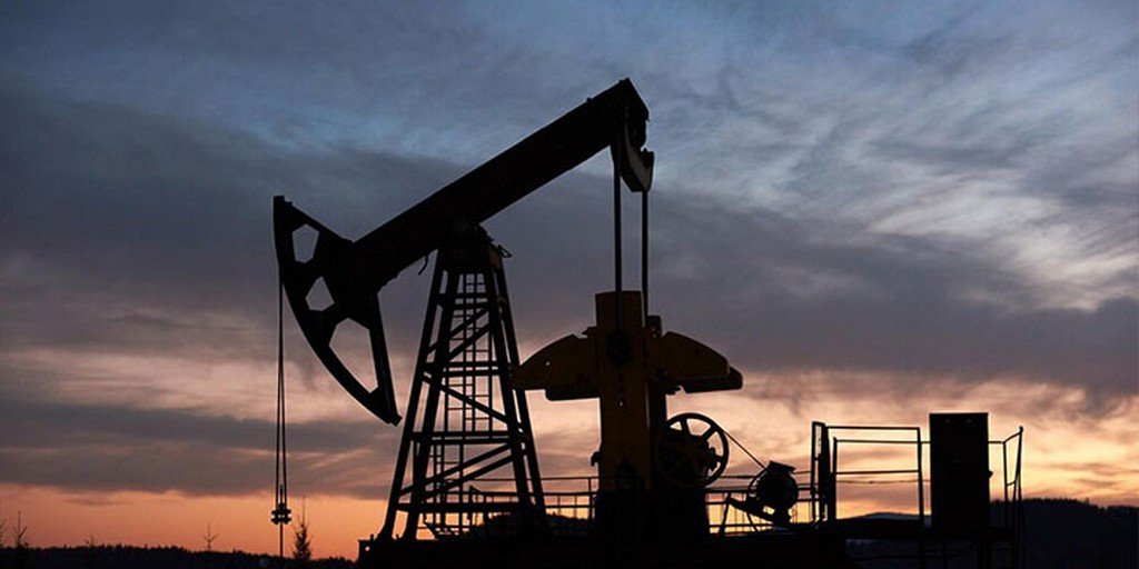 Petróleo en alerta máxima: el barril se encamina a u$s 150 y el mercado teme lo peor