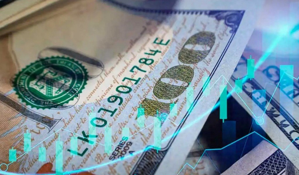 El dólar no afloja, pero en la City marcan un contundente indicador para demostrar que sigue barato