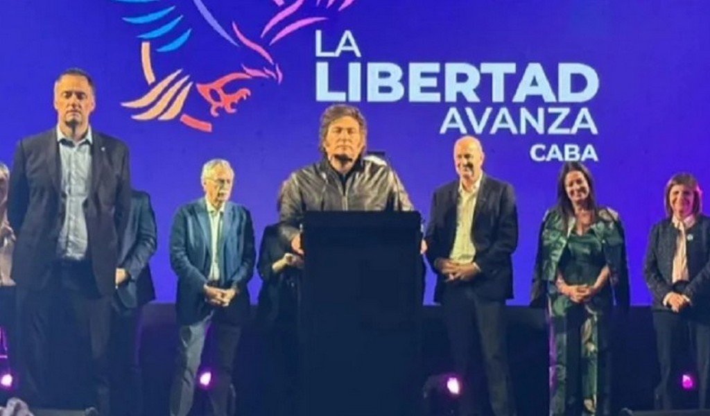 Milei cerró campaña de LLA en Rosario